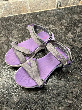 Sketchers 0N-THE-GO girls adjustable comfort beachy sandals size 3
